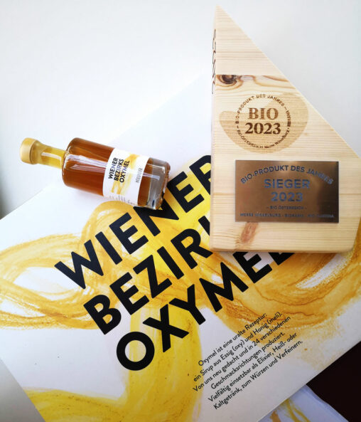 Verpackungsdesign für Wiener Bezirksoxymel: preisgekröntes Wiener Bio-Produkt des Jahres 2023